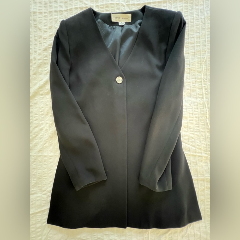 Formal blazer 9/10 condition.